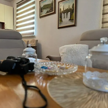 Casa de Férias Seoska Kucica-oaza Mira *