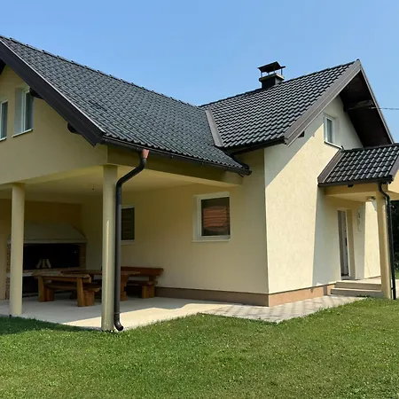 Seoska Kucica-oaza Mira