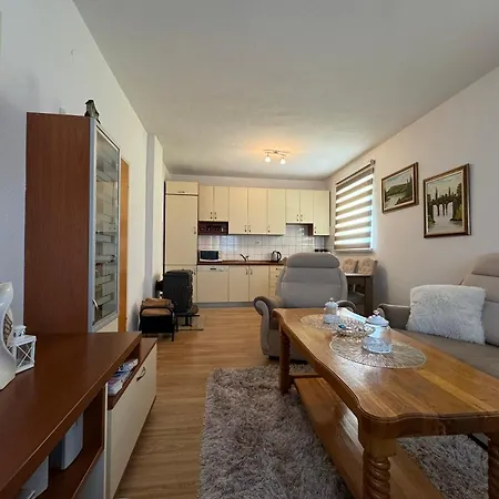 Seoska Kucica-oaza Mira