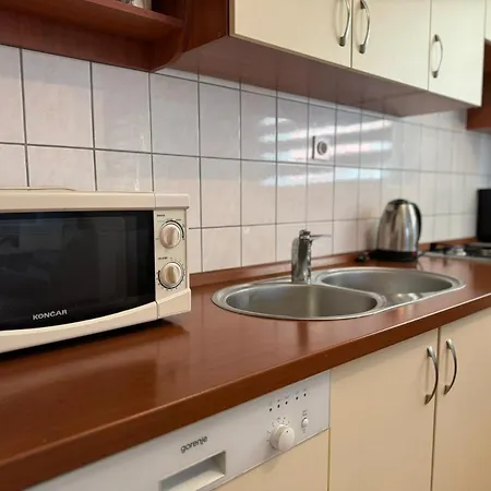 Seoska Kucica-oaza Mira